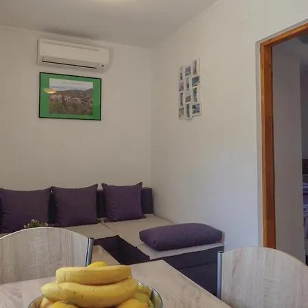 Nice In With Wifi And 1 Bedrooms * Maranovići